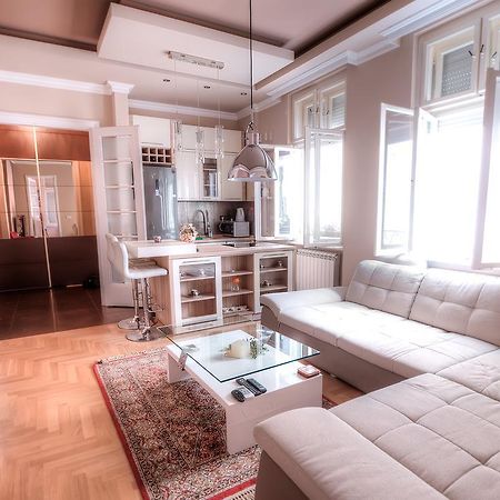 Crown Apartment - Your Royal Stay Belgrad Exterior foto