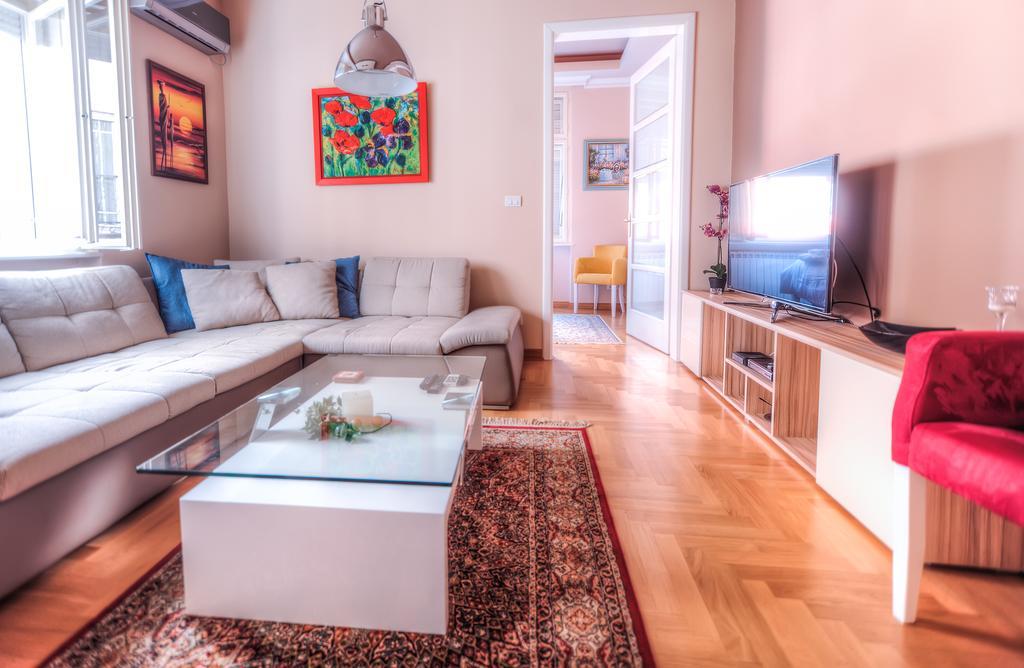 Crown Apartment - Your Royal Stay Belgrad Exterior foto